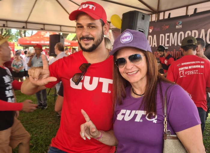 Todo dia é dia de defender a democracia